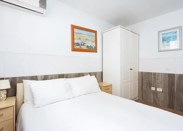 帕尔梅拉度假屋 别墅 *